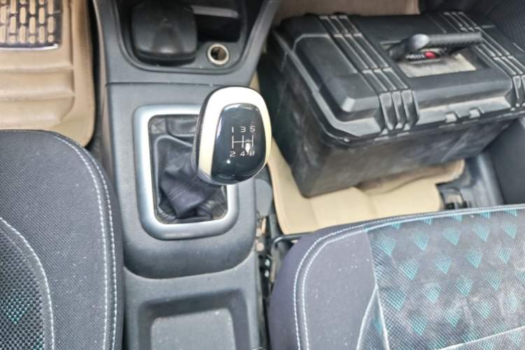 Used Suzuki Liana A6 2014 Hatchback 1.4L Manual Enjoyment Model Gear Lever