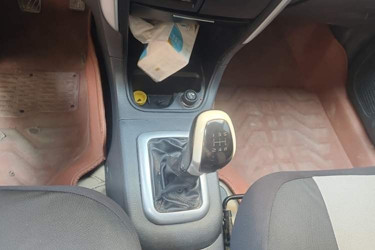 Used Suzuki Liana A6 2014 Hatchback 1.4L Manual Enjoyment Model Gear Lever
