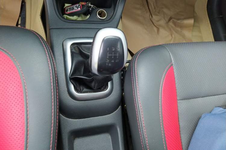 Used Suzuki Liana A6 2014 Hatchback 1.4L Manual Ideal Model Gear Lever