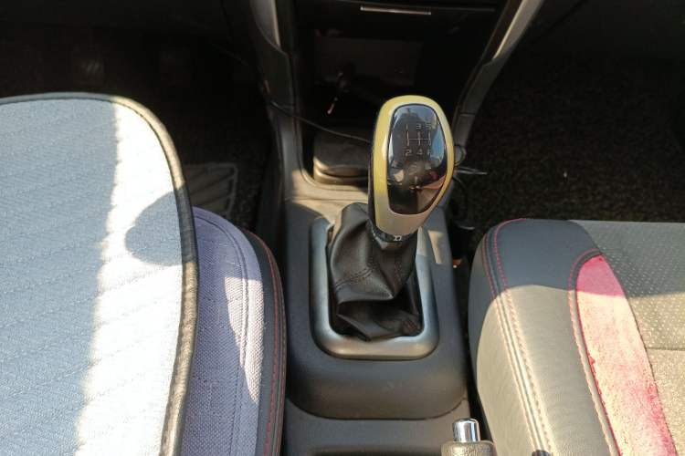 Used Suzuki Liana A6 2014 Hatchback 1.4L Manual Ideal Model Gear Lever