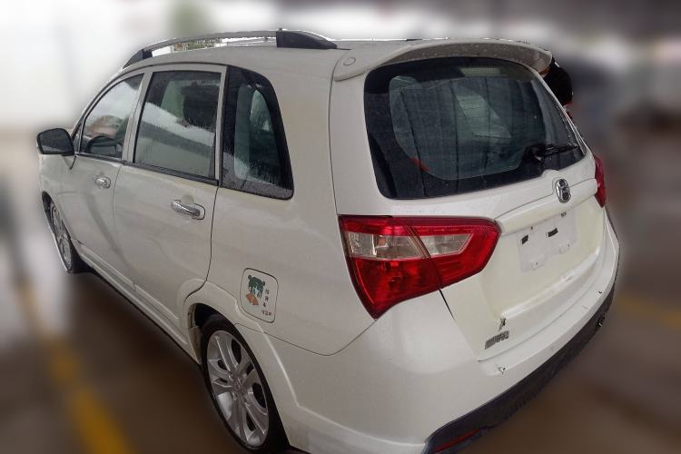 Used Suzuki Liana A6 2014 Hatchback 1.4L Manual Happiness Edition Rear Left 45 Deg