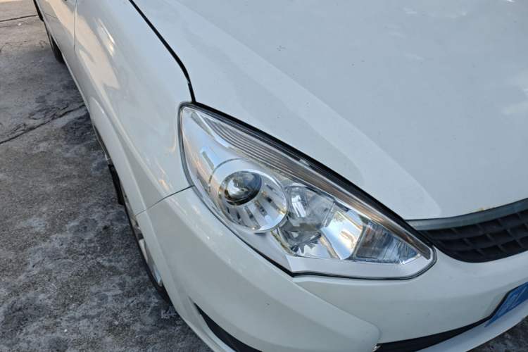 Used Suzuki Liana A6 2014 Hatchback 1.5L Automatic Ideal Model Right Front Headlight