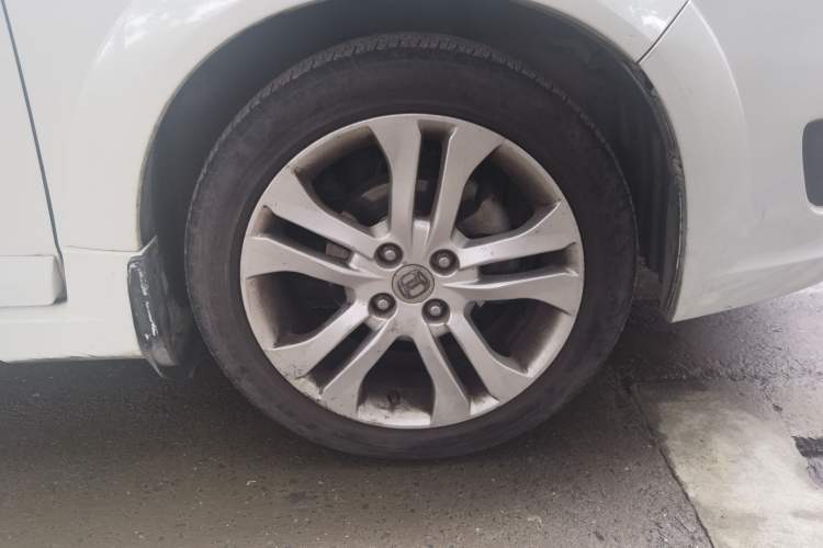 Used Suzuki Liana A6 2014 Sedan 1.4L Manual Enjoyment Model Right Front Wheel Hub