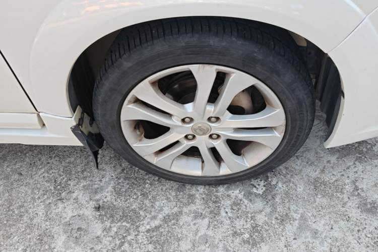 Used Suzuki Liana A6 2014 Hatchback 1.5L Automatic Ideal Model Right Front Wheel Hub