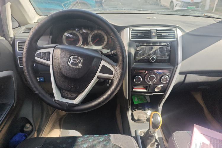 Used Suzuki Liana A6 2015 Sedan 1.4L Manual Happiness Edition Center Console