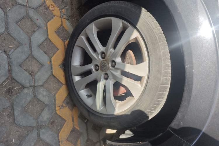Used Suzuki Liana A6 2015 Sedan 1.4L Manual Happiness Edition Right Front Wheel Hub