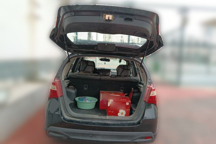 Used Suzuki Liana A6 2015 Hatchback 1.4L Manual Ideal Model Trunk