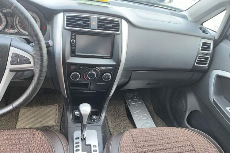 Used Suzuki Liana A6 2015 Hatchback 1.5L Automatic Ideal Model Audio And AC Panel