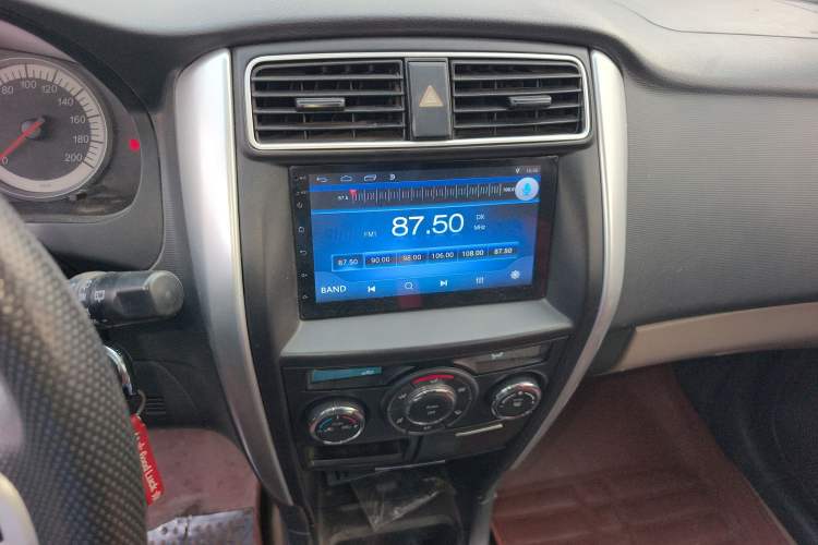 Used Suzuki Liana A6 2015 Hatchback 1.4L Manual Enjoyment Model Audio And AC Panel