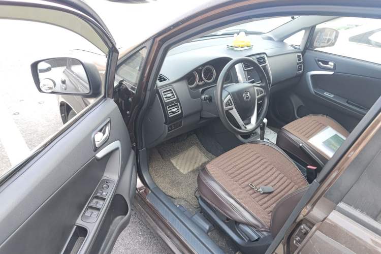 Used Suzuki Liana A6 2015 Hatchback 1.5L Automatic Ideal Model Driver Seat