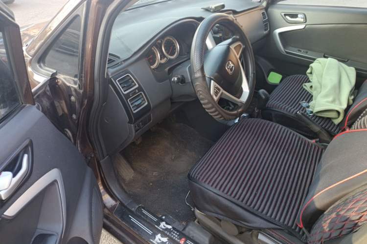 Used Suzuki Liana A6 2015 Hatchback 1.4L Manual Enjoyment Model Driver Seat