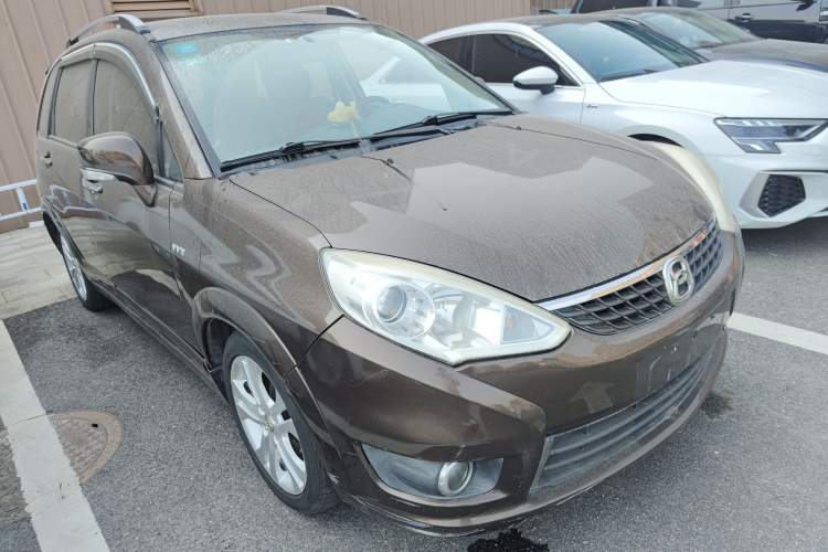 Used Suzuki Liana A6 2015 Hatchback 1.5L Automatic Ideal Model Front Right 45 Deg