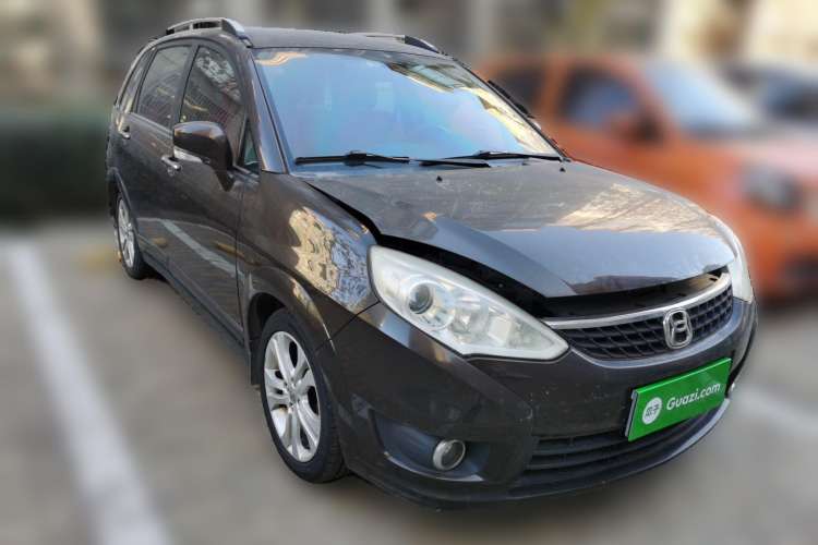 Used Suzuki Liana A6 2015 Hatchback 1.4L Manual Enjoyment Model Front Right 45 Deg