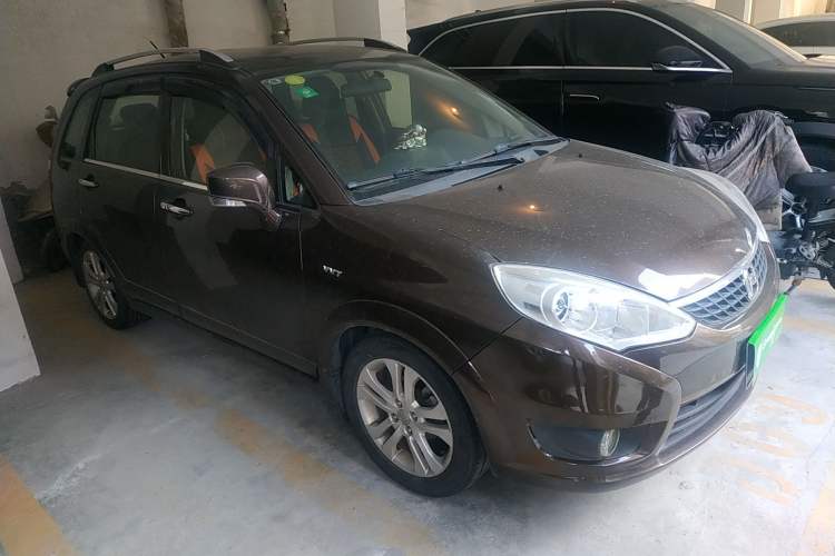 Used Suzuki Liana A6 2015 Hatchback 1.4L Manual Ideal Model Front Right 45 Deg