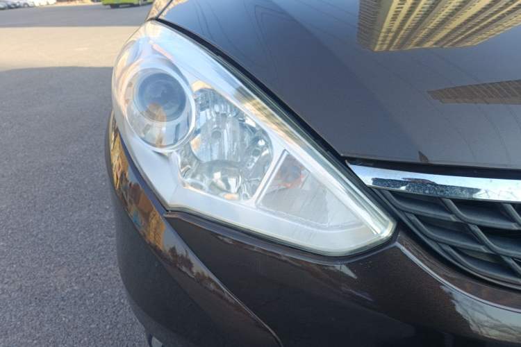 Used Suzuki Liana A6 2015 Hatchback 1.4L Manual Enjoyment Model Right Front Headlight