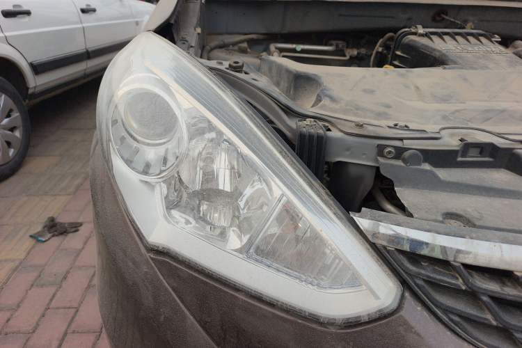 Used Suzuki Liana A6 2015 Hatchback 1.4L Manual Enjoyment Model Right Front Headlight