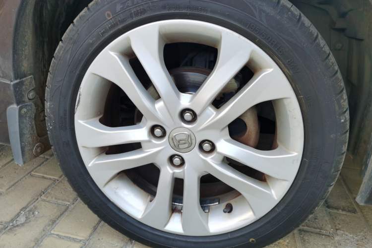 Used Suzuki Liana A6 2015 Hatchback 1.4L Manual Enjoyment Model Right Front Wheel Hub