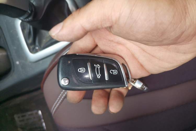 Used Suzuki Liana A6 2015 Hatchback 1.4L Manual Enjoyment Model Vehicle Key