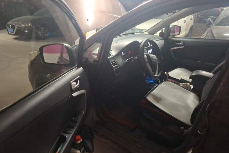 Used Suzuki Liana A6 2015 Hatchback 1.4L Manual Enjoyment Model Driver Seat