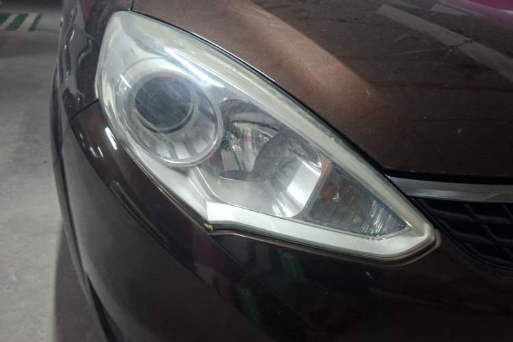 Used Suzuki Liana A6 2015 Hatchback 1.4L Manual Enjoyment Model Right Front Headlight