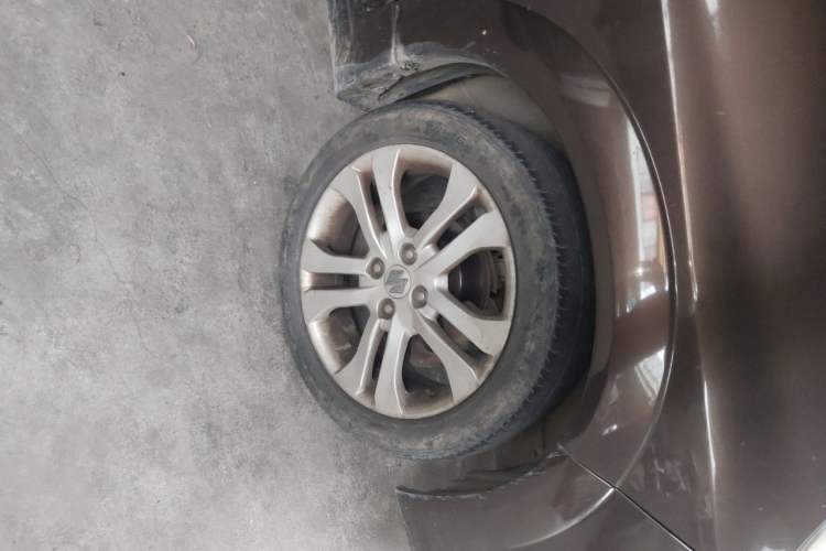 Used Suzuki Liana A6 2015 Hatchback 1.4L Manual Enjoyment Model Right Front Wheel Hub