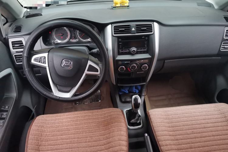 Used Suzuki Liana A6 2015 Hatchback 1.4L Manual Enjoyment Model Center Console