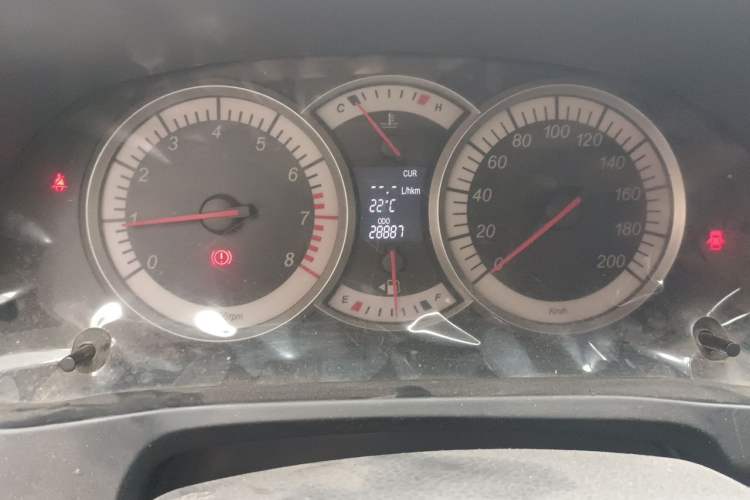 Used Suzuki Liana A6 2015 Hatchback 1.4L Manual Enjoyment Model Odometer Close Up