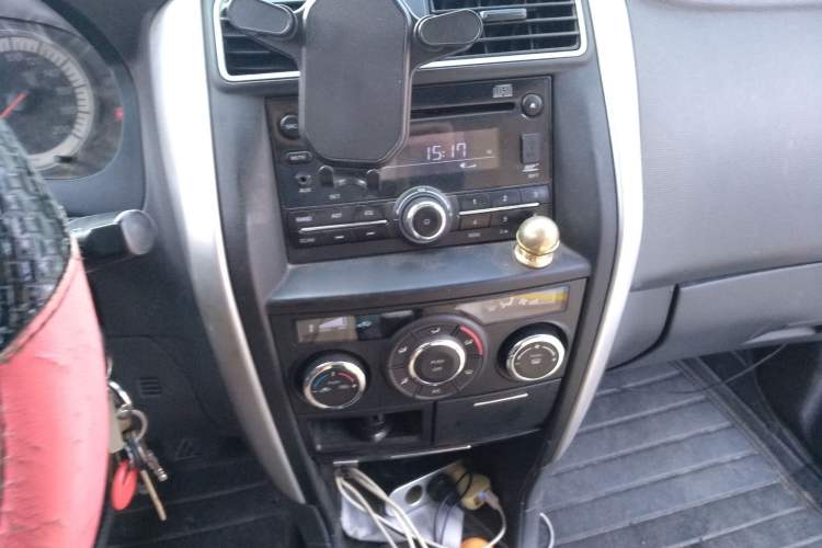 Used Suzuki Liana A6 2015 Hatchback 1.4L Manual Enjoyment Model Audio And AC Panel