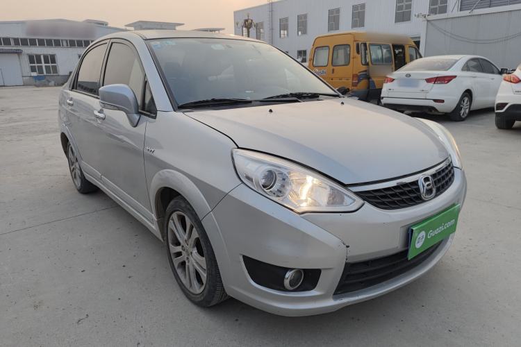 Used Suzuki Liana A6 2015 Sedan 1.4L Manual Enjoyment Model Front Right 45 Deg