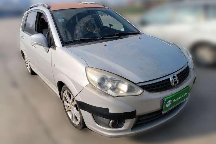 Used Suzuki Liana A6 2015 Hatchback 1.4L Manual Ideal Model Front Right 45 Deg
