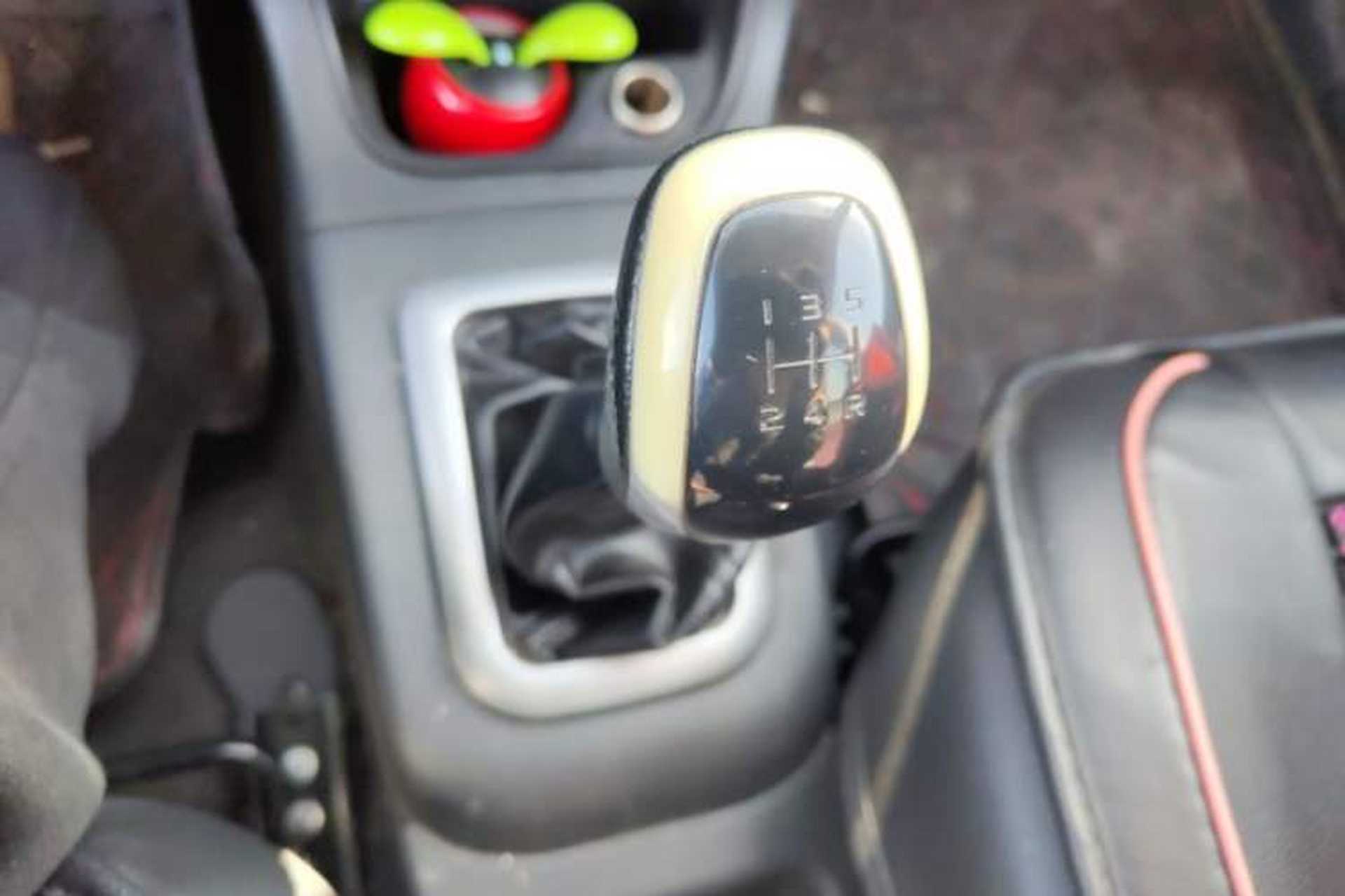 Used Suzuki Liana A6 2015 Hatchback 1.4L Manual Enjoyment Model Gear Lever