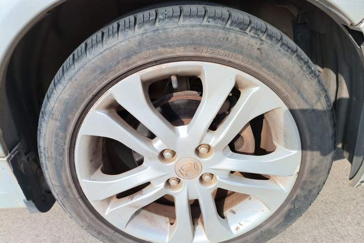 Used Suzuki Liana A6 2015 Hatchback 1.4L Manual Ideal Model Right Front Wheel Hub