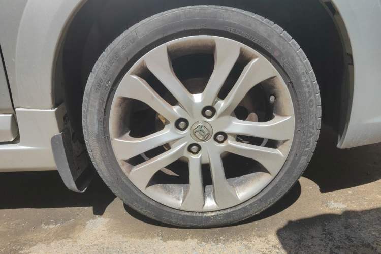 Used Suzuki Liana A6 2015 Hatchback 1.4L Manual Enjoyment Model Right Front Wheel Hub