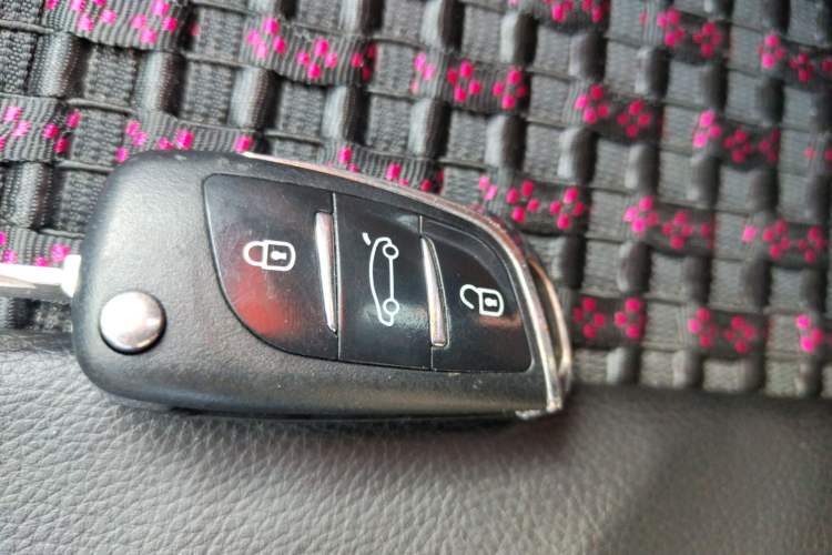 Used Suzuki Liana A6 2015 Hatchback 1.4L Manual Enjoyment Model Vehicle Key