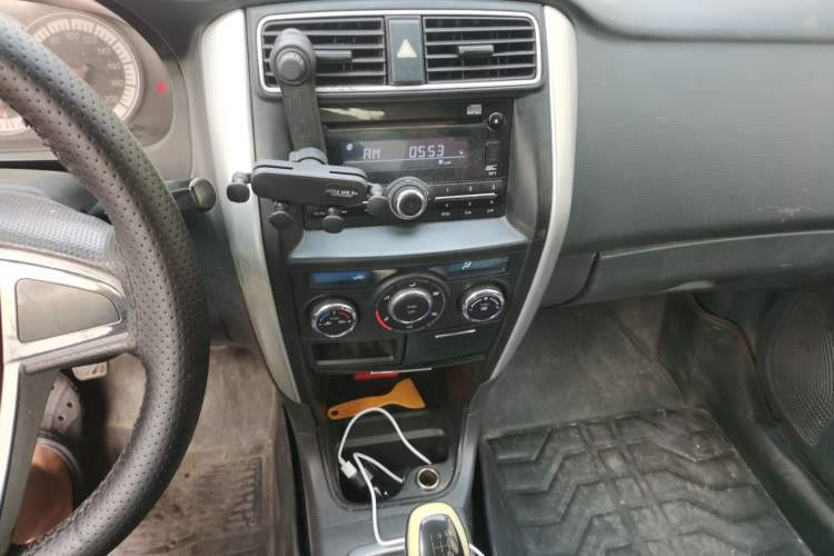 Used Suzuki Liana A6 2015 Hatchback 1.4L Manual Enjoyment Model Audio And AC Panel