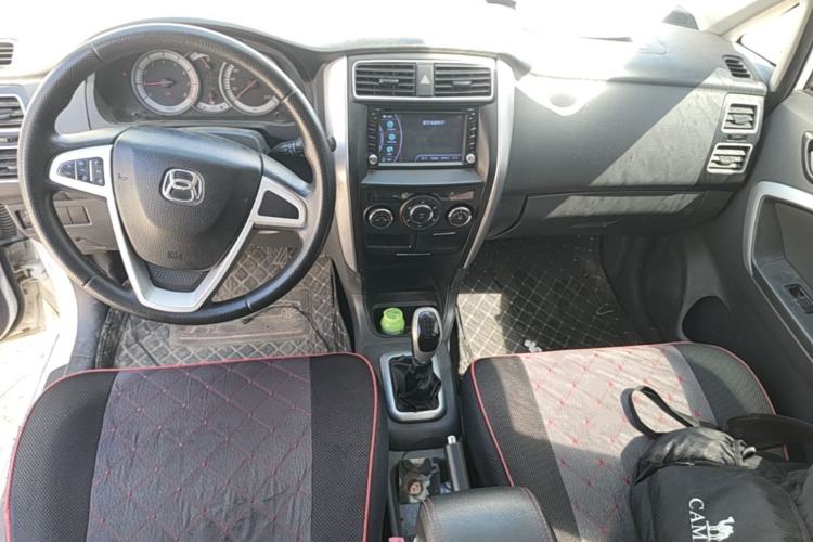 Used Suzuki Liana A6 2015 Hatchback 1.4L Manual Enjoyment Model Center Console