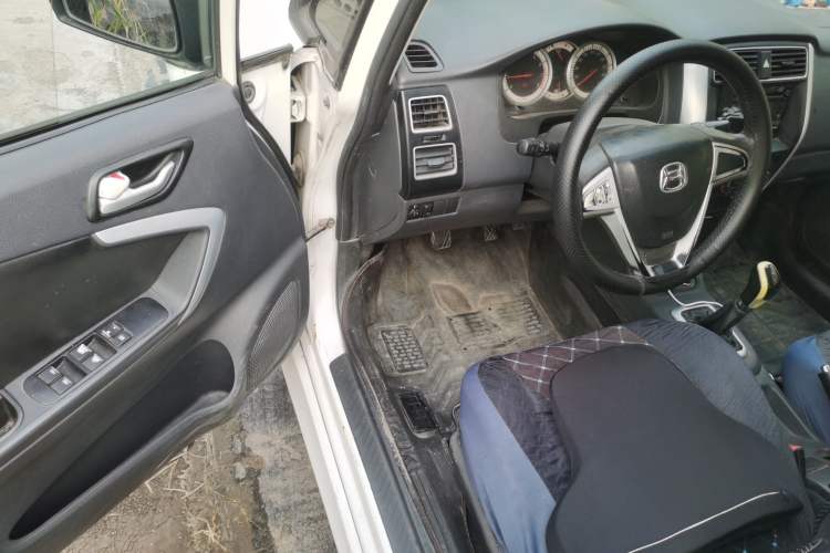 Used Suzuki Liana A6 2015 Hatchback 1.4L Manual Enjoyment Model Driver Seat
