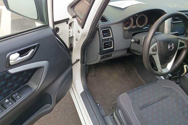 Used Suzuki Liana A6 2015 Hatchback 1.4L Manual Enjoyment Model Driver Seat
