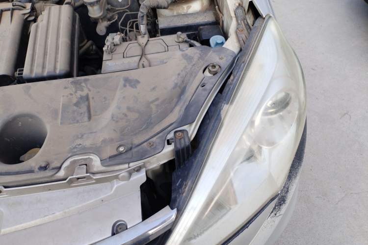 Used Suzuki Liana A6 2015 Hatchback 1.4L Manual Enjoyment Model Engine Bay Left