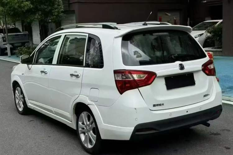 Used Suzuki Liana A6 2015 Hatchback 1.4L Manual Enjoyment Model Exterior 3