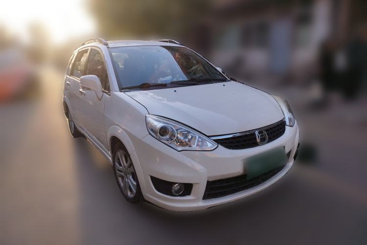 Used Suzuki Liana A6 2015 Hatchback 1.4L Manual Enjoyment Model Front Right 45 Deg