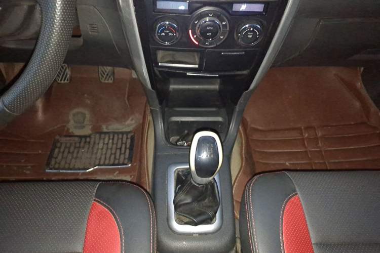 Used Suzuki Liana A6 2015 Hatchback 1.4L Manual Ideal Model Gear Lever
