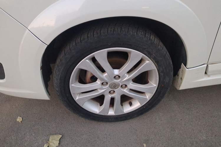 Used Suzuki Liana A6 2015 Hatchback 1.4L Manual Ideal Model Left Front Wheel Hub
