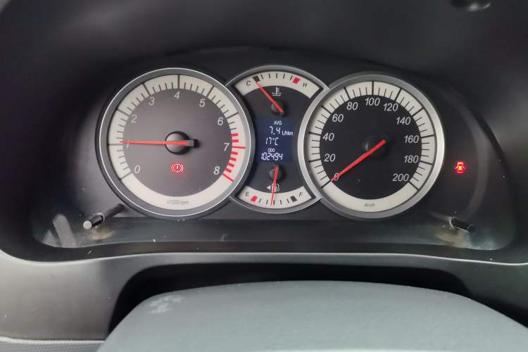 Used Suzuki Liana A6 2015 Hatchback 1.4L Manual Enjoyment Model Odometer Close Up