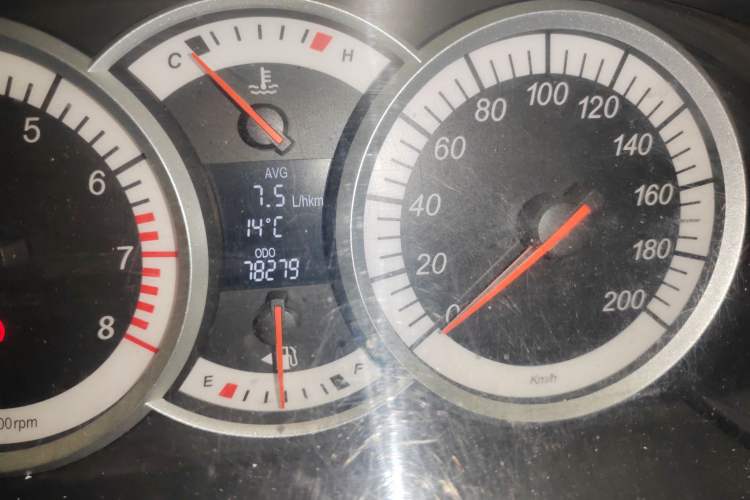 Used Suzuki Liana A6 2015 Hatchback 1.4L Manual Enjoyment Model Odometer Close Up