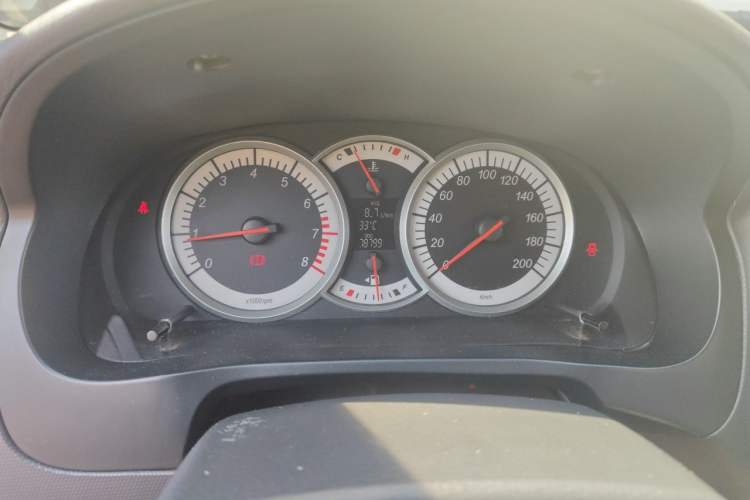 Used Suzuki Liana A6 2015 Hatchback 1.4L Manual Enjoyment Model Odometer Close Up