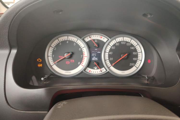 Used Suzuki Liana A6 2015 Hatchback 1.4L Manual Enjoyment Model Odometer Close Up