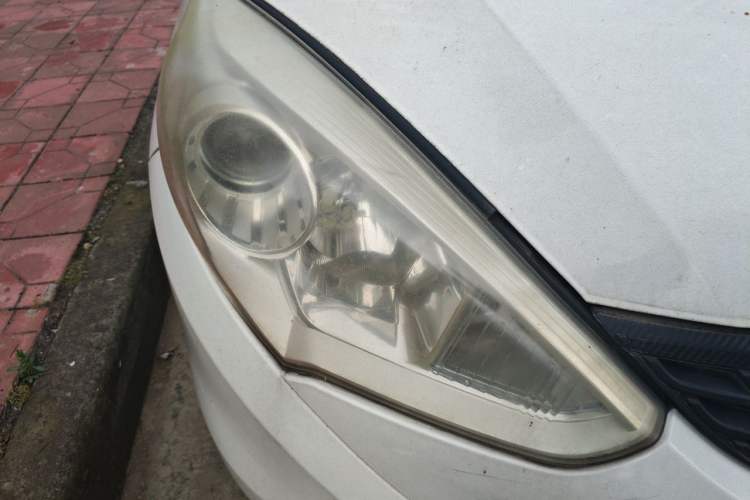 Used Suzuki Liana A6 2015 Hatchback 1.5L Automatic Ideal Model Right Front Headlight