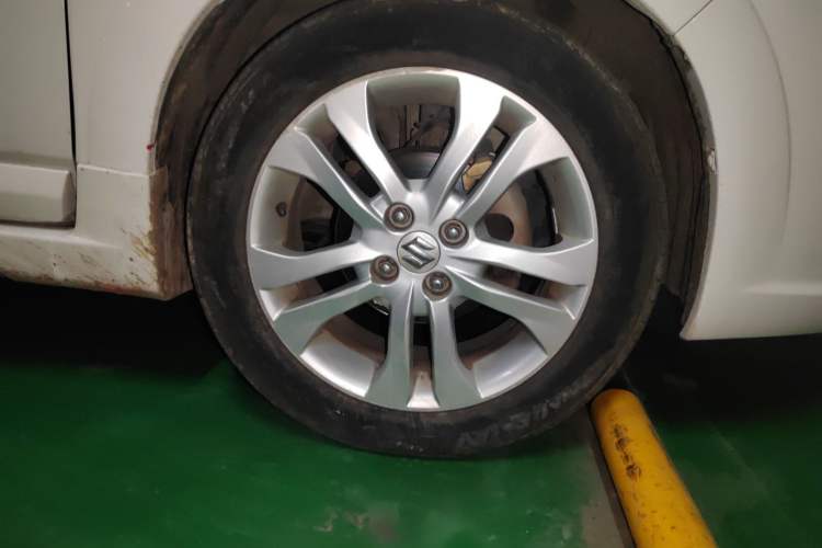 Used Suzuki Liana A6 2015 Hatchback 1.4L Manual Enjoyment Model Right Front Wheel Hub