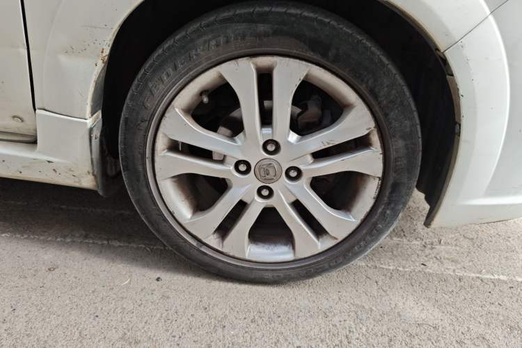 Used Suzuki Liana A6 2015 Hatchback 1.4L Manual Ideal Model Right Front Wheel Hub
